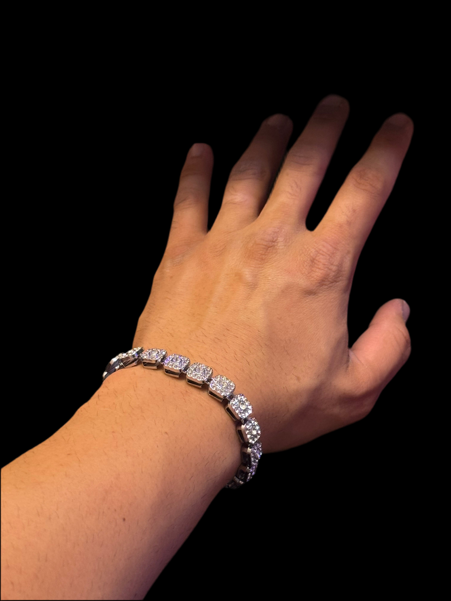 ARMBAND „CUBAN W“. Modeschmuck