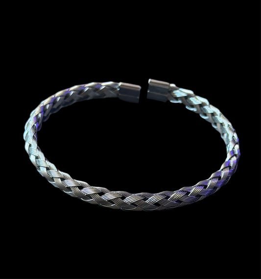 ARMBAND „CLEAN BOY“.                         Modeschmuck