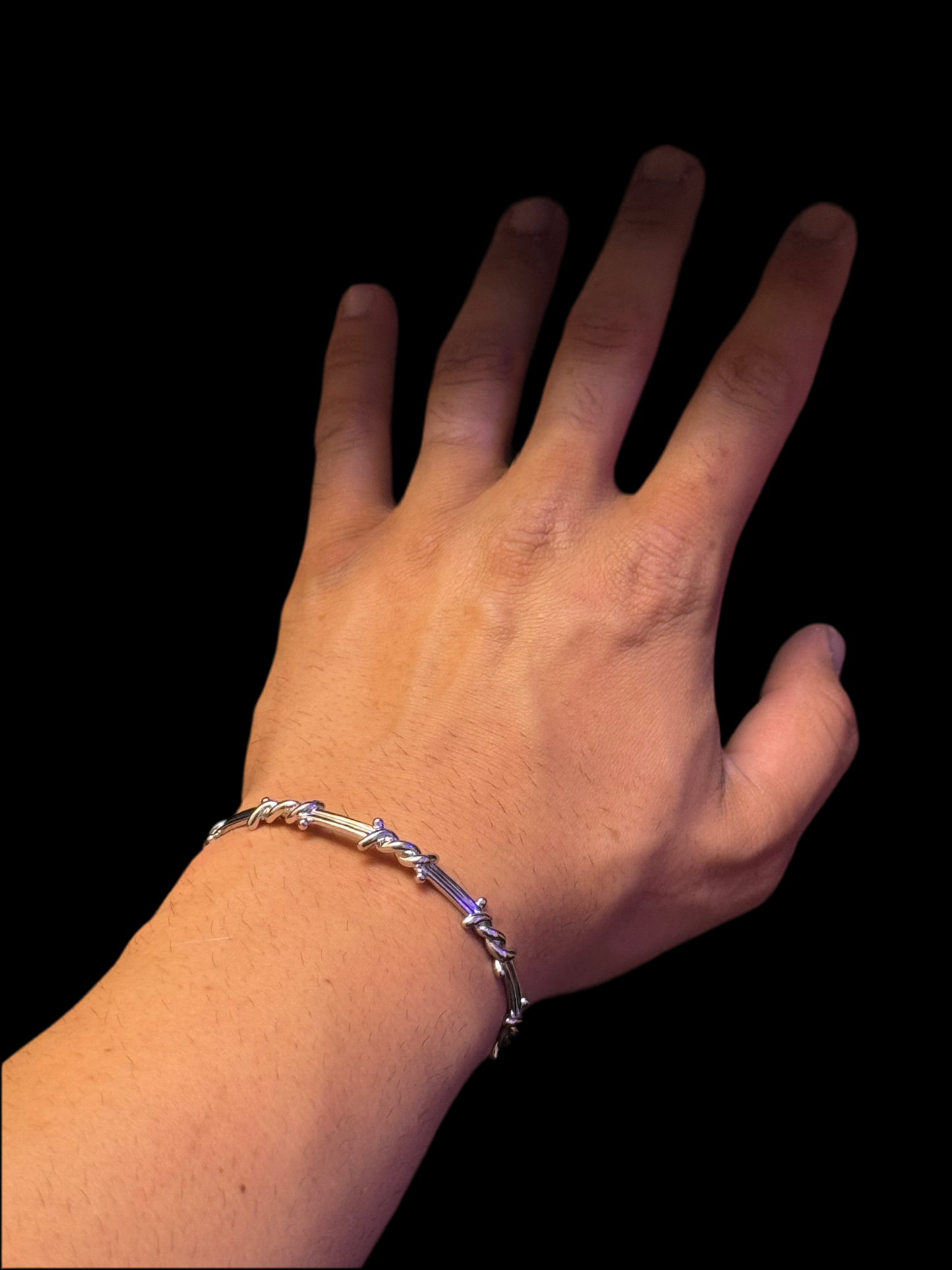 ARMBAND „STINGER“.  Modeschmuck