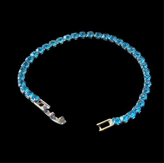 ARMBAND „BLUE ICE“.                           Modeschmuck