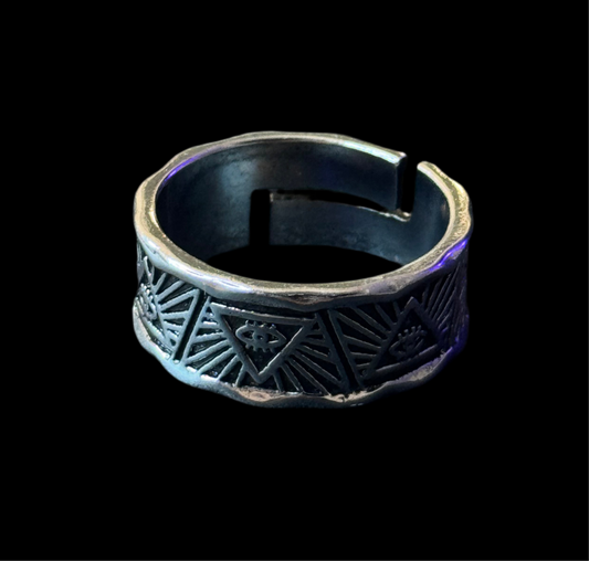 RING „ EYEZ T“.                                  Modeschmuck